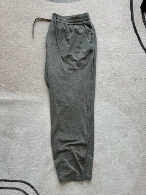 lululemon athletica Olive Gray Men's Jogger Sweatpants